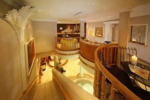 Hotel «Petersboden», Лех