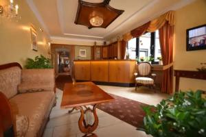 Hotel «Unter den Linden», Рюдесхайм-на-Рейне