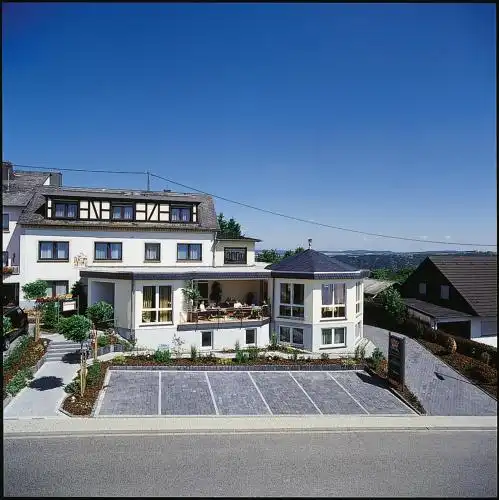 LandZum Kronprinzen - 0