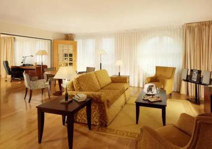 Swissotel Le Plaza Basel City - 3