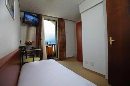 Piazza Ascona & Restaurants - 4