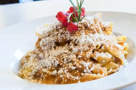 Piazza Ascona & Restaurants - 5