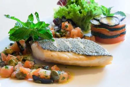 Piazza Ascona & Restaurants - 7