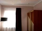 Трехместный номер с ванной комнатой
