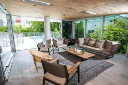 Urbanica The Meridian - 16