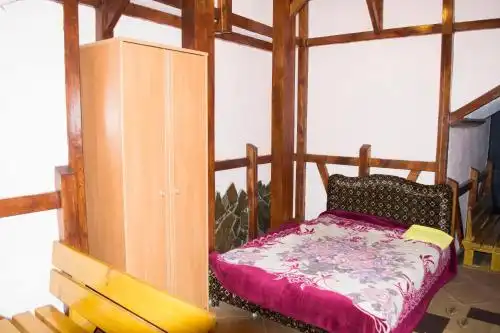 Ялтинский дворик - 3