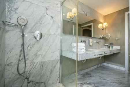 The Gate 30 Suites - 114