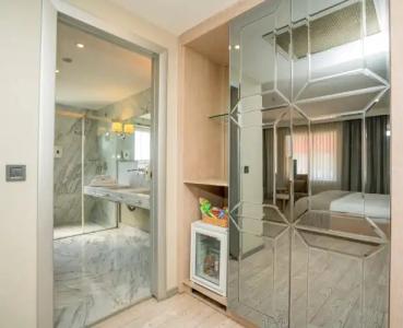 The Gate 30 Suites - 31