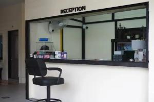 Мотель «Mangoes», Джомтьен