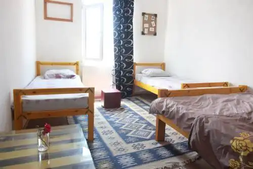 Sheni Hostel - 0