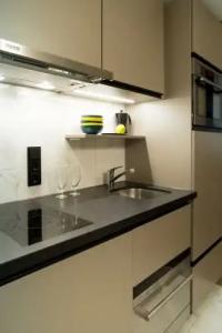 Adina Apartment Frankfurt Westend - 30