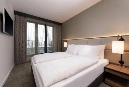 Adina Apartment Frankfurt Westend - 32