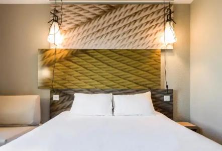 B&B Barcelona Viladecans - 36