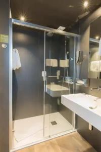ibis Styles Basel City - 9