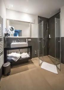 Two Timez - Boutique - 37