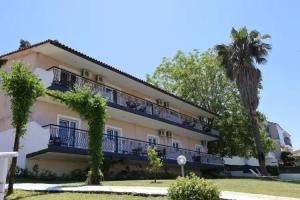 Jenny Hotel, Сивири