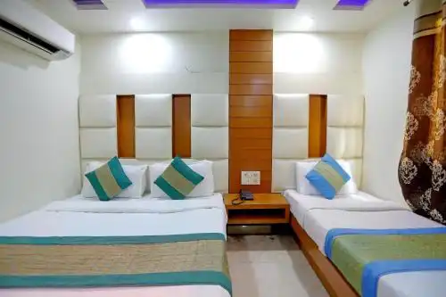 The Tashkent - Couple Friendly Stays - 14