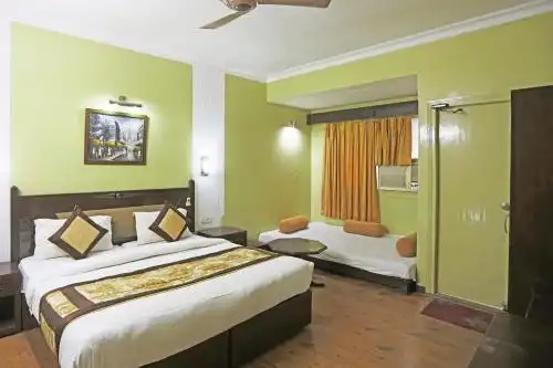 The Tashkent - Couple Friendly Stays - 31