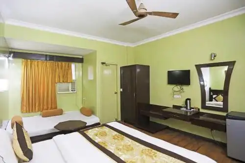 The Tashkent - Couple Friendly Stays - 32