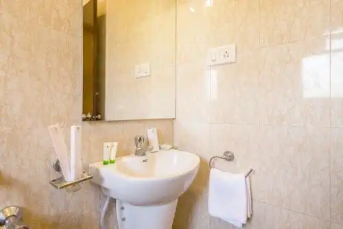 Treebo Trend Nestlay Casa Egmore - 16