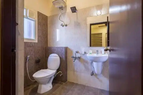 Treebo Trend Nestlay Casa Egmore - 15