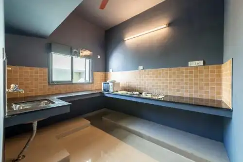 Treebo Trend Nestlay Casa Egmore - 13