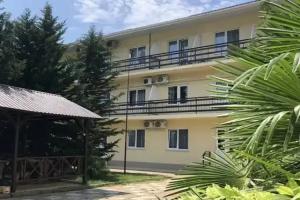 Отель «Изумруд»