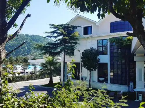 Univers Resort - 0