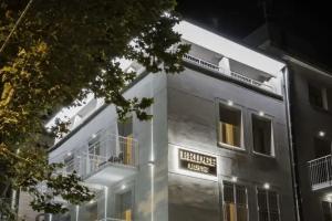 Hotel «Bridge», Римини