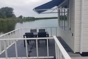 Гостевой дом «BestMarine Waterchalets Flevo Marina», Лелистад