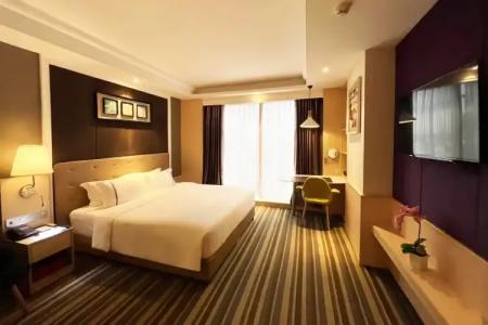 The Bazaar Bangkok - 32