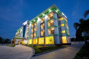 The Rice Hotel, Ройет