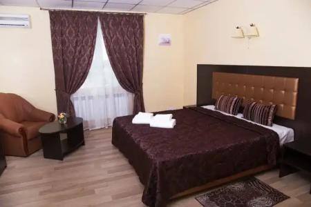 Fiesta Borispol Airport - 5