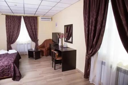 Fiesta Borispol Airport - 2