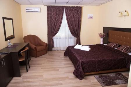 Fiesta Borispol Airport - 4