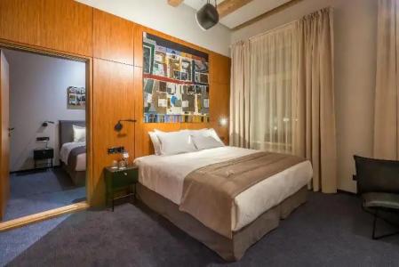 Artagonist Art - 111