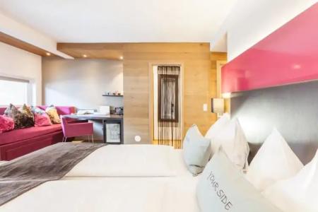 Lederer's living - 45