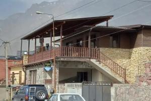 Guest House on V. Pshavela 50, Казбеги