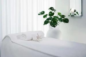 Отель «Delano South Beach», Майами Бич