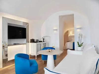 Katikies Santorini - The Leadings Of The World - 100