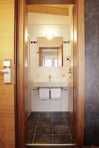 Astellina-apart - 70