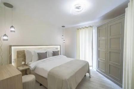 Elementa Boutique - 111