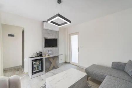 Elementa Boutique - 97