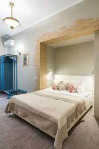 Family Residence - 36