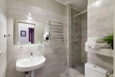 Family Residence - 41