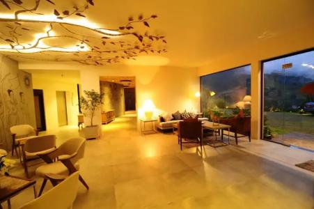 Skyloft Kandy - 12