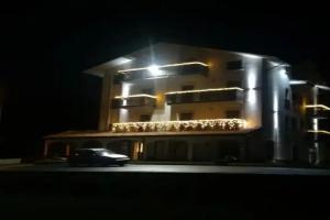 Hotel Il Bucaneve, Роккаразо