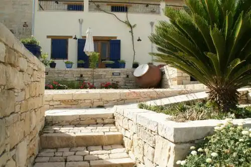 Rotis Residence - 4