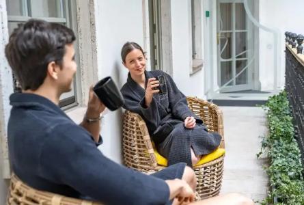 Aria Budapest by Library Collection - 37