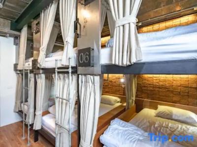 Oyo 704 Siam Plug In Hostel - 70